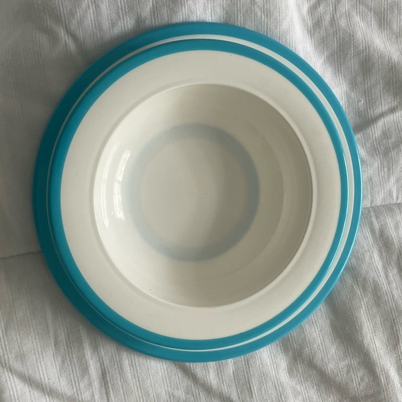 Vintage OXO child’s 2pc melmacware w/blue rubber grippy edges. EUC! - Picture 2 of 14